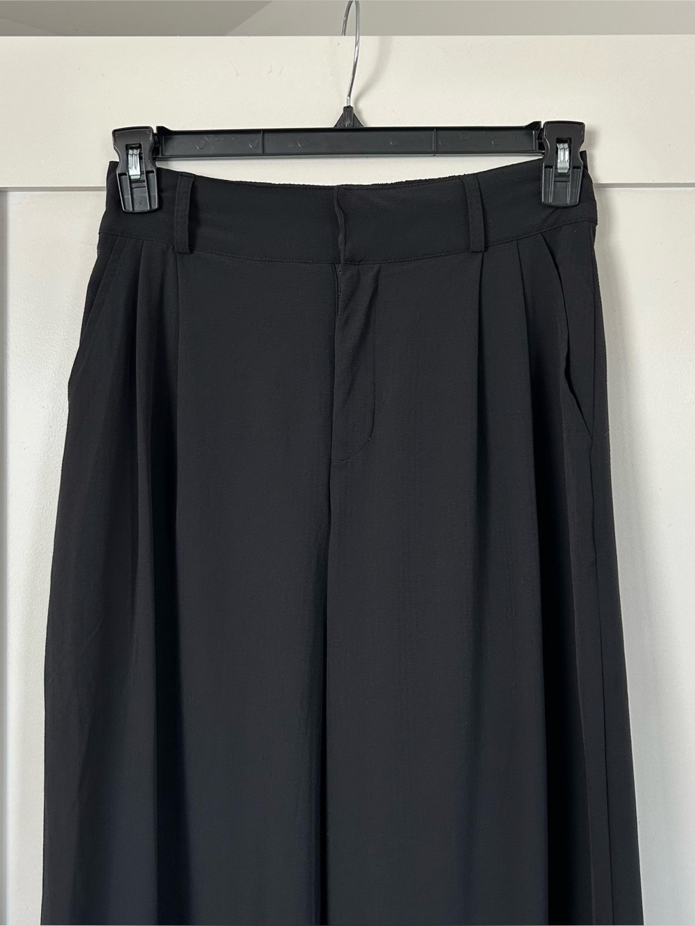 Alo Yoga High-Waist Dreamscape Trouser Black - Picture 4 of 12